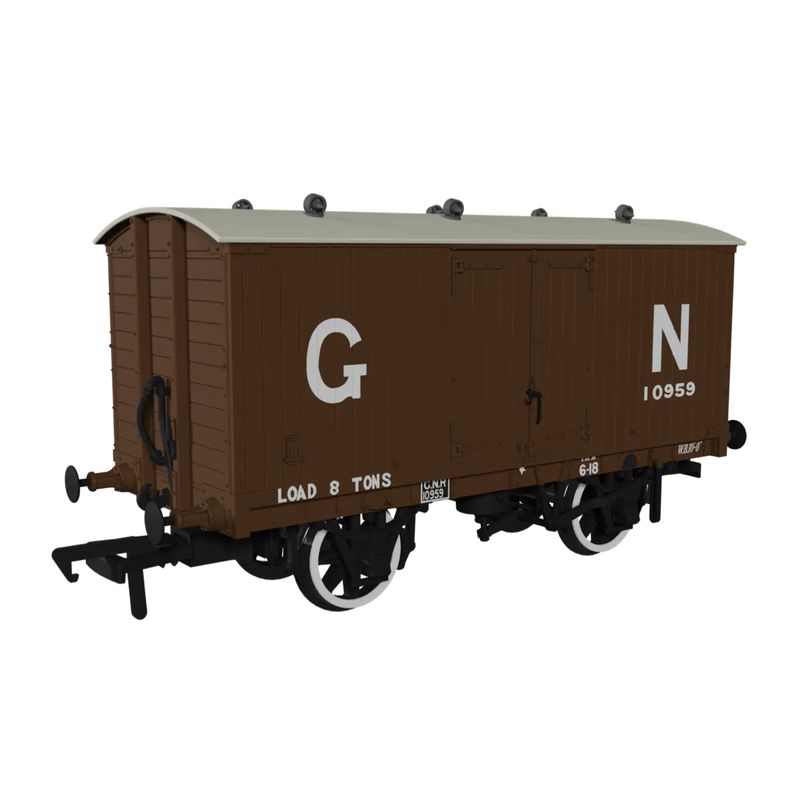 Rapido 930001 OO Gauge GNR 8 Ton Van – GN Livery No.10959