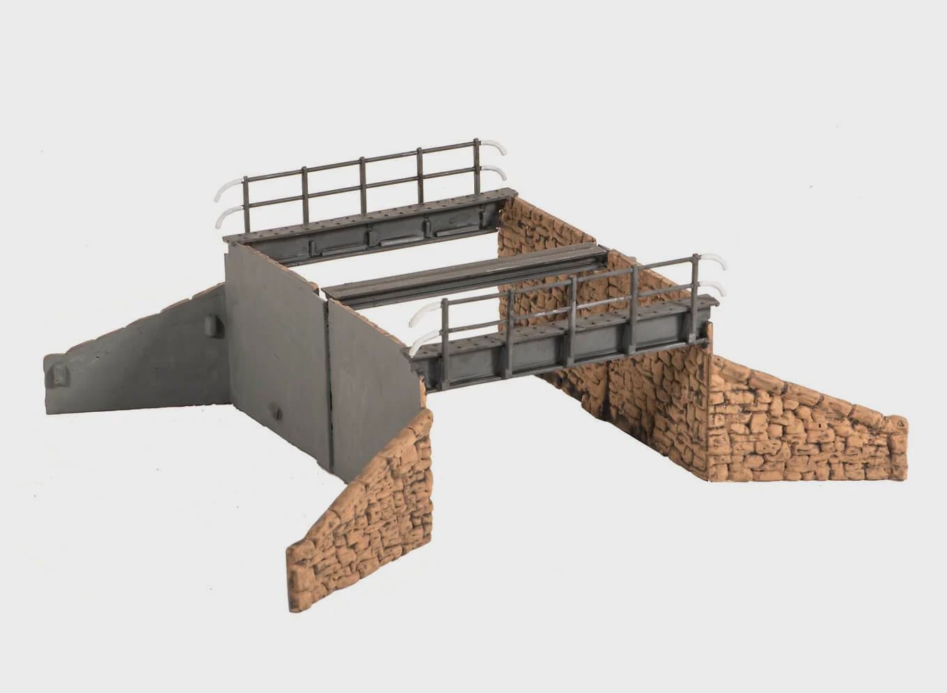 Wills Kits SS32 OO Gauge Occupation Bridge (Double Track) and Stone Abutments
