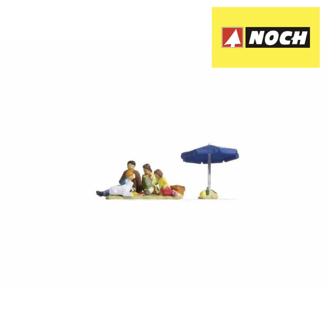 Noch HO 15599 Family Having a Picnic Figure Set