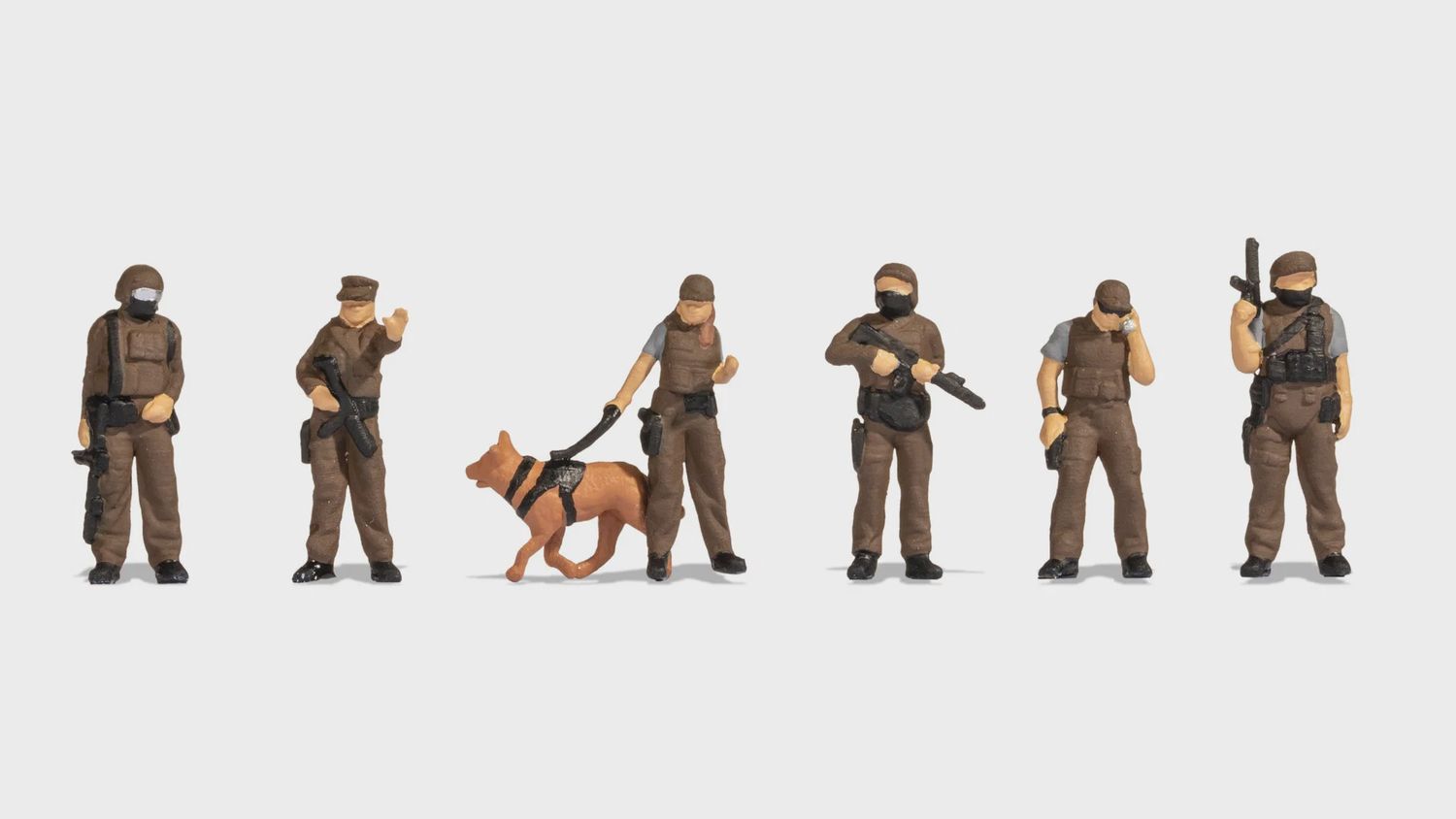 Noch 45079 TT120 Special Forces (6) &amp; Dog Figure Set