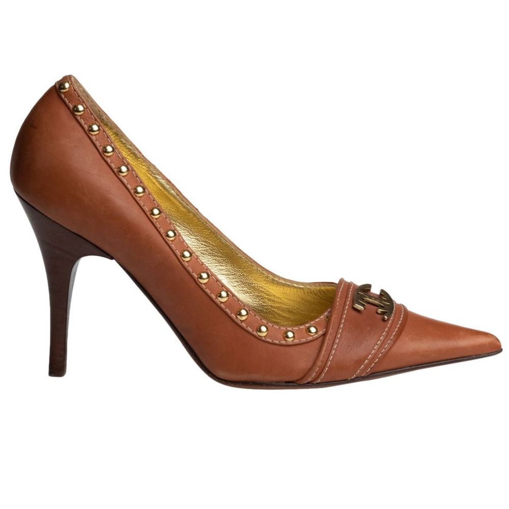 JUST CAVALLI TAN STUDDED PUMP (39.5 EU)