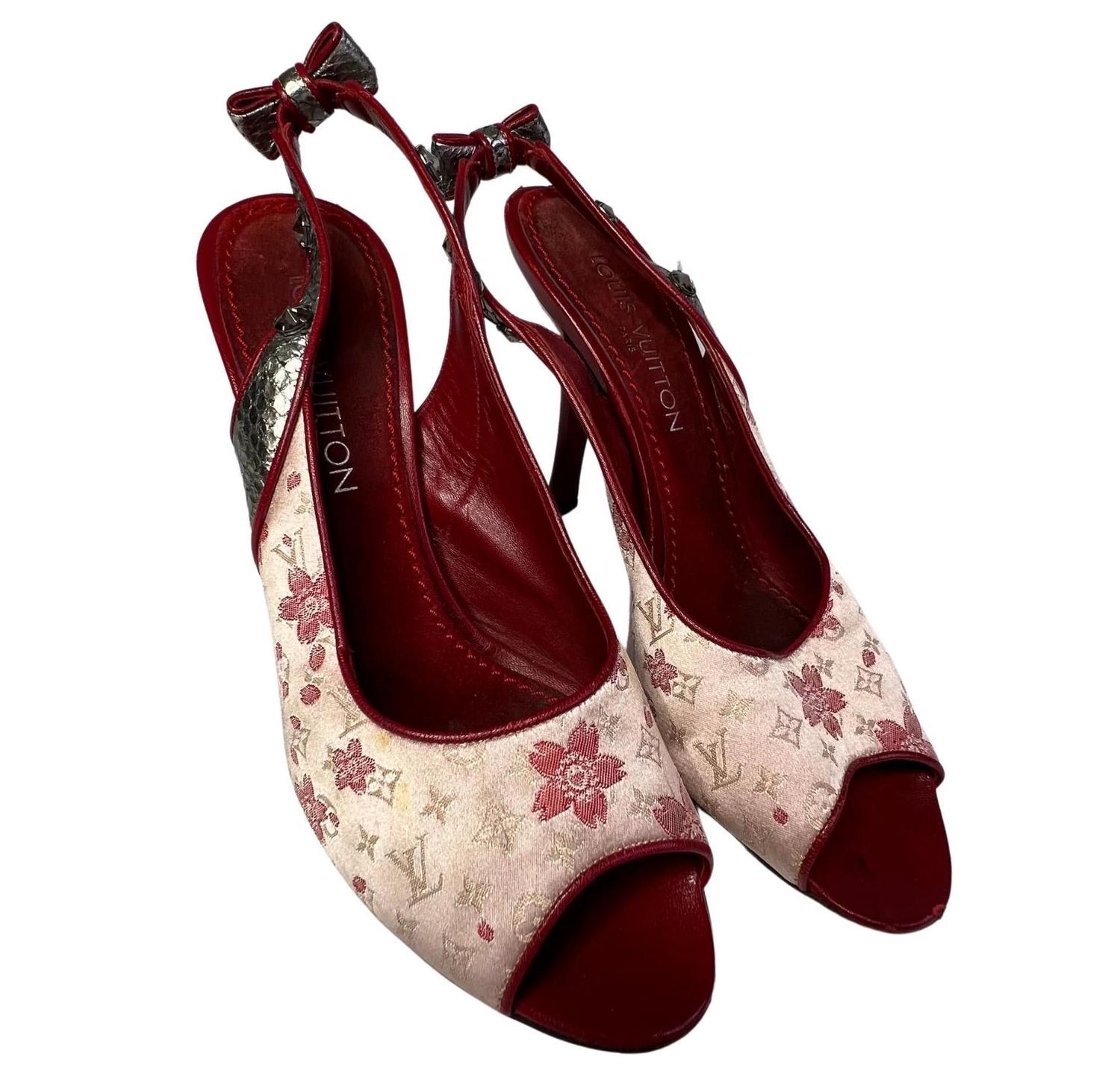 LOUIS VUITTON MURIKAMI SATIN PYTHON JEWLED RED HEEL (EU 39)