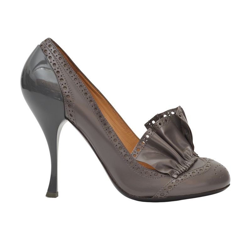 MIU MIU GREY PERFORATED LEATHER PUMPS (EU 37 |US 6)