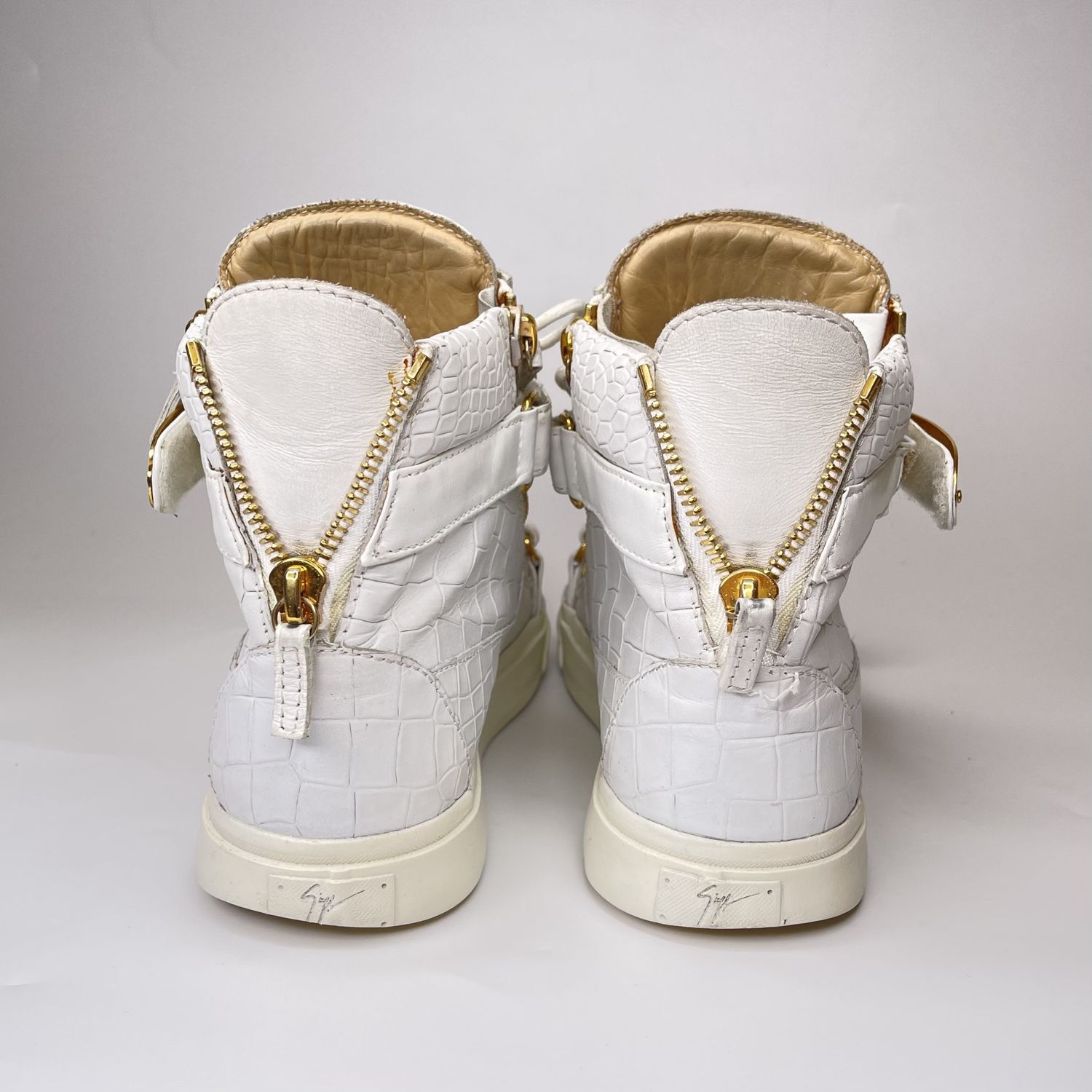 Giuseppe Zanotti White Croc-Embossed Toe-Ring Slide with Gold Accent The kind of heels you only ever find when you know exactly  main image 4