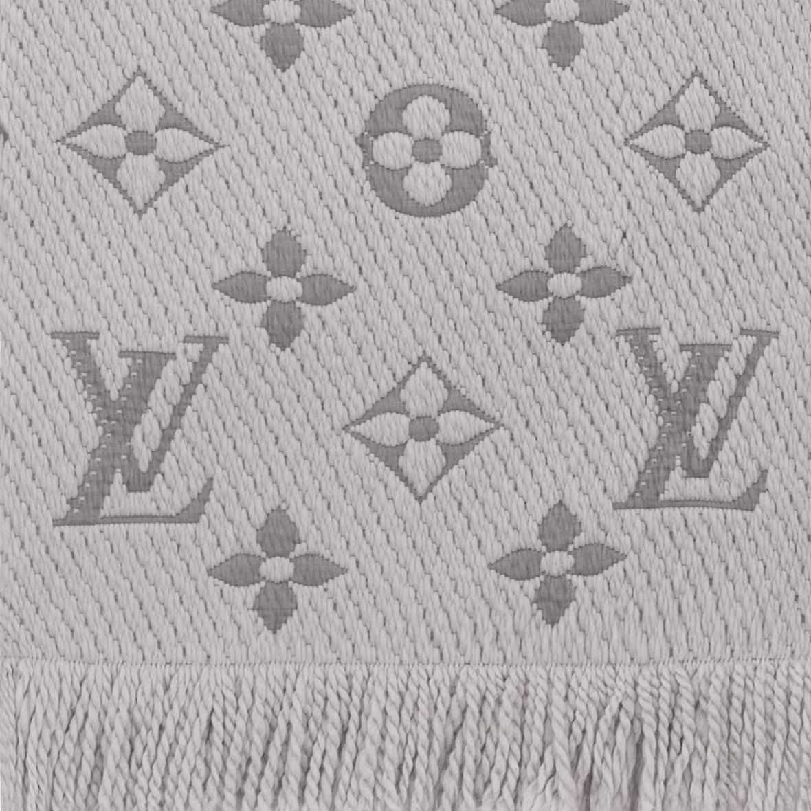 LOUIS VUITTON LOGOMANIA PEARL GRAY WOOL SCARF