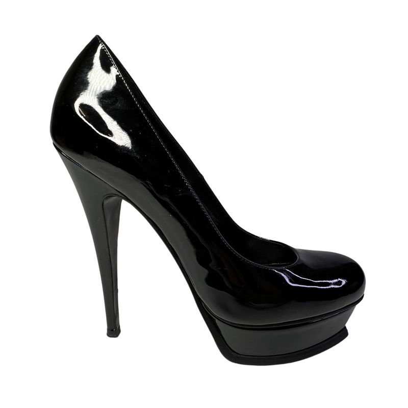 YVES SAINT LAURENT BLACK PATENT TRIBUTE PUMPS (EU 38)