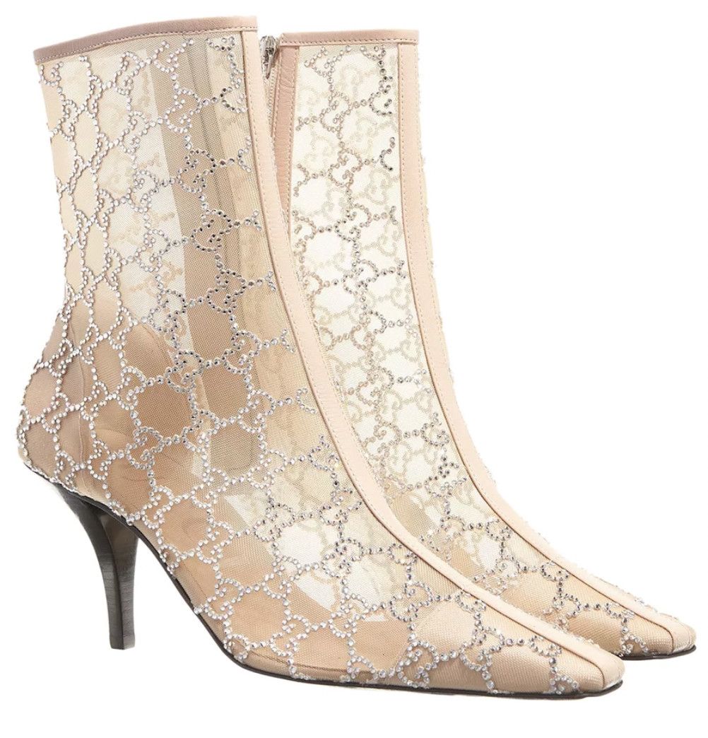 GUCCI GG CRYSTAL EMBELLISHED MESH POWDER ROSE ANKLE BOOTS (38.5)