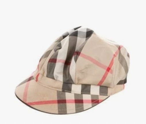 BURBERRY HOUSE CHECK HAT (S)