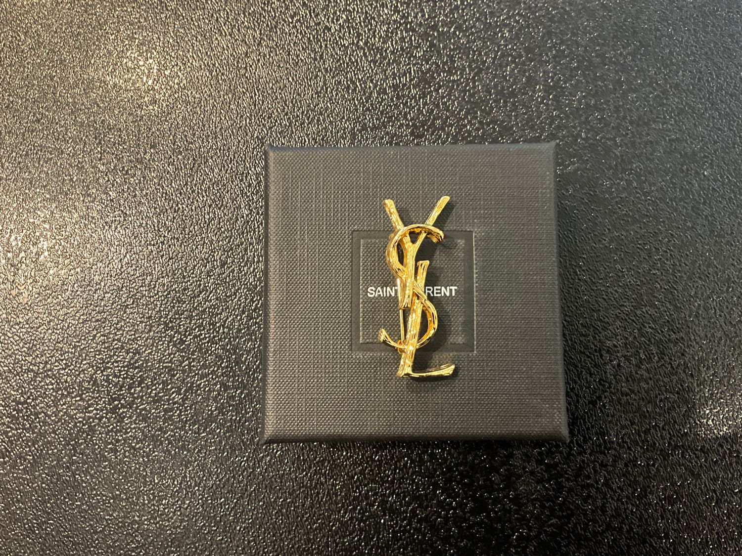 SAINT LAURENT SMALL GOLD BROOCH