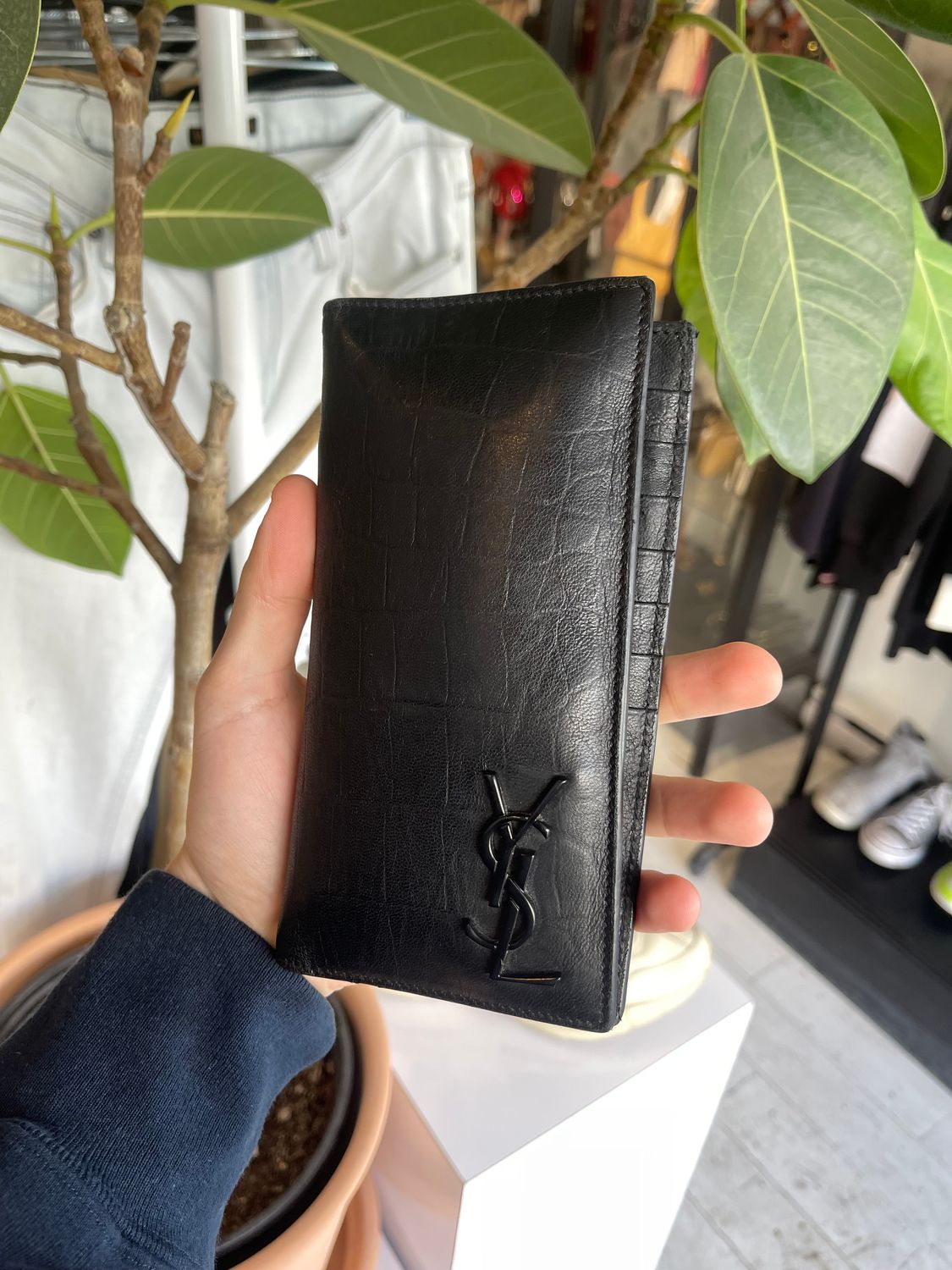 SAINT LAURENT BLACK LEATHER BIFOLD LONG WALLET