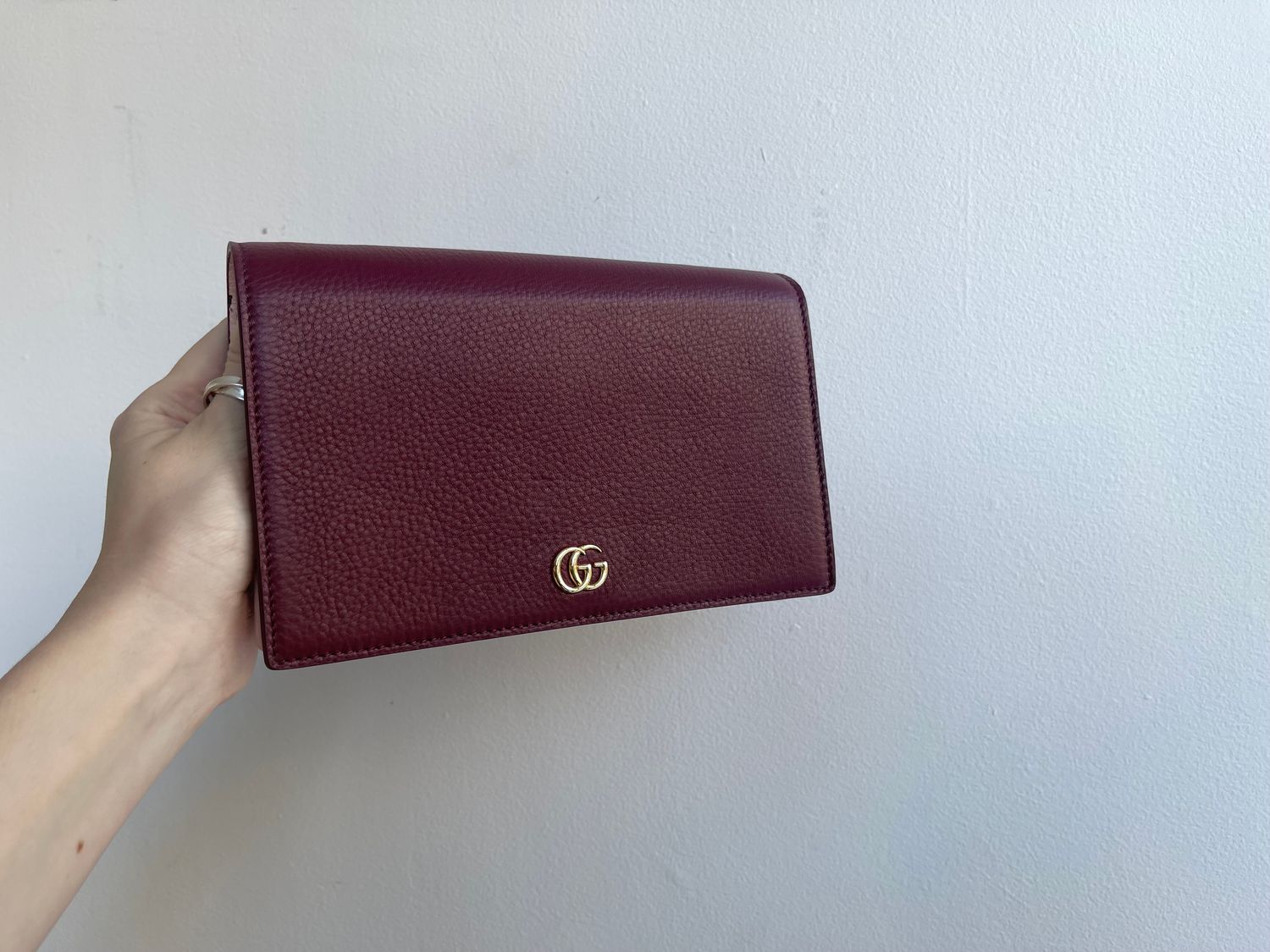GUCCI CALFSKIN GG MARMONT WALLET ON CHAIN BAG ROSSO ANCORA RED