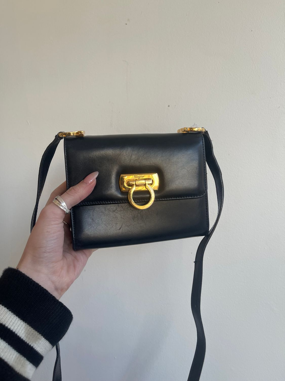 SALVATORE FERRAGAMO GANCINI CROSSBODY BAG NAVY