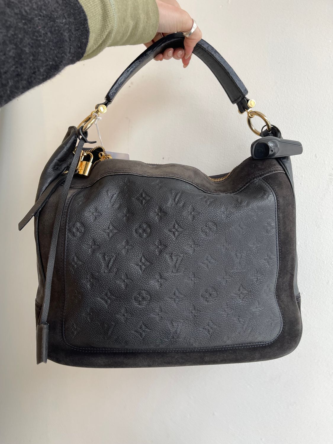 LOUIS VUITTON EMPRIENTE SUÈDE AUDACIEUSE GM INFINI HOBO BAG