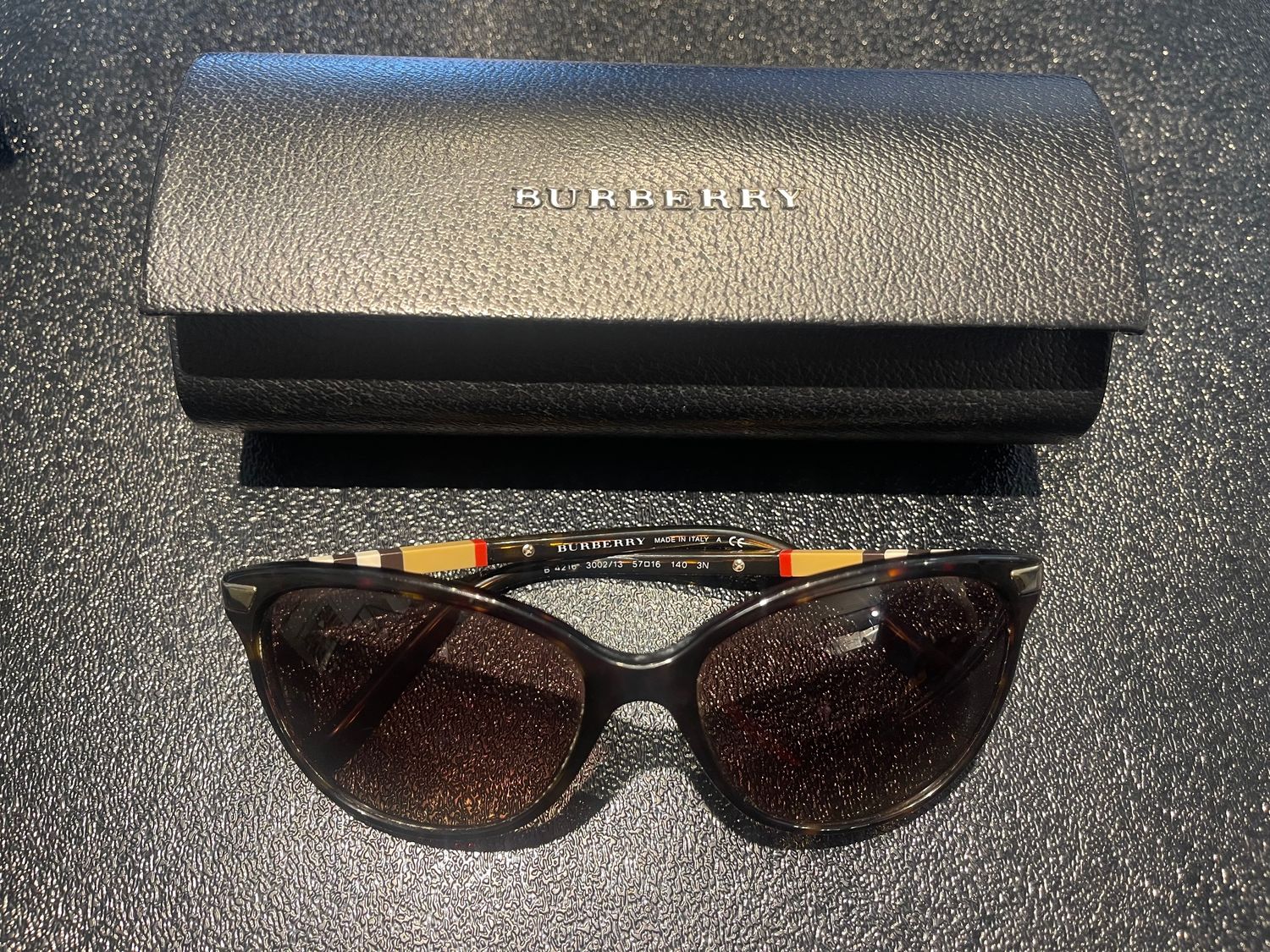 BURBERRY GRADIENT HOUSE CHECK PATTERN SUNGLASSES
