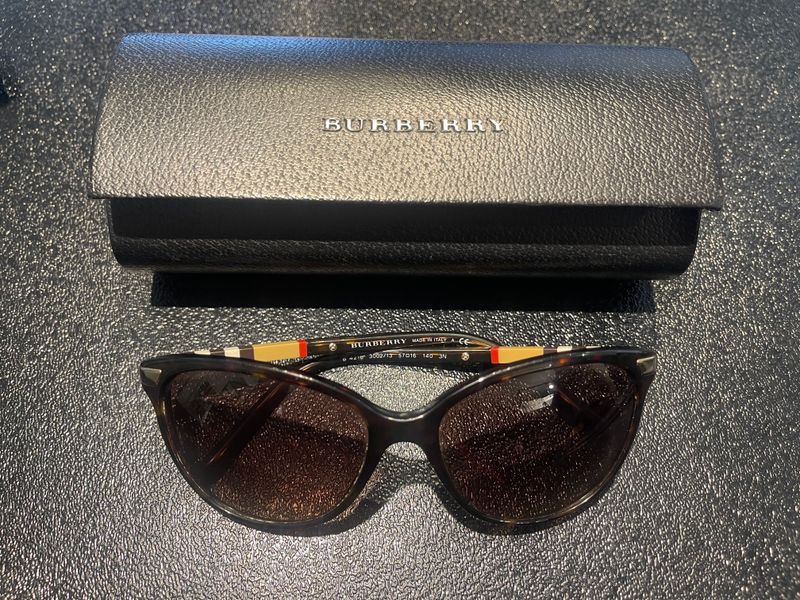 BURBERRY GRADIENT HOUSE CHECK PATTERN SUNGLASSES
