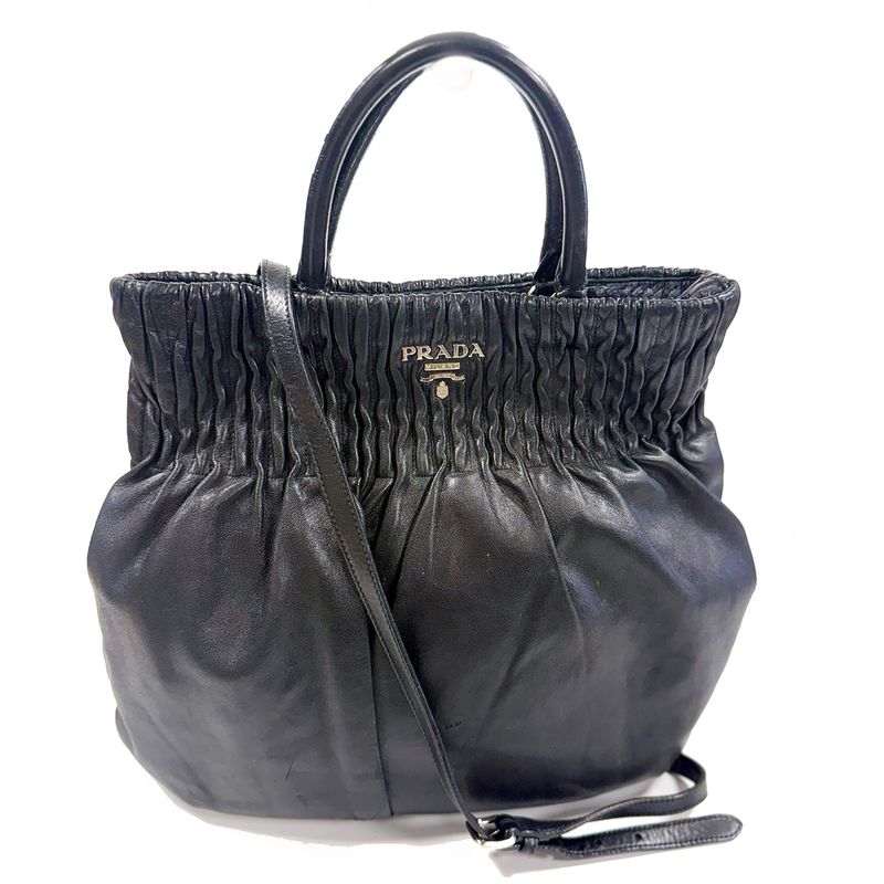 SAC HOBO PRADA EN CUIR NAPPA NOIR PLISSÉ