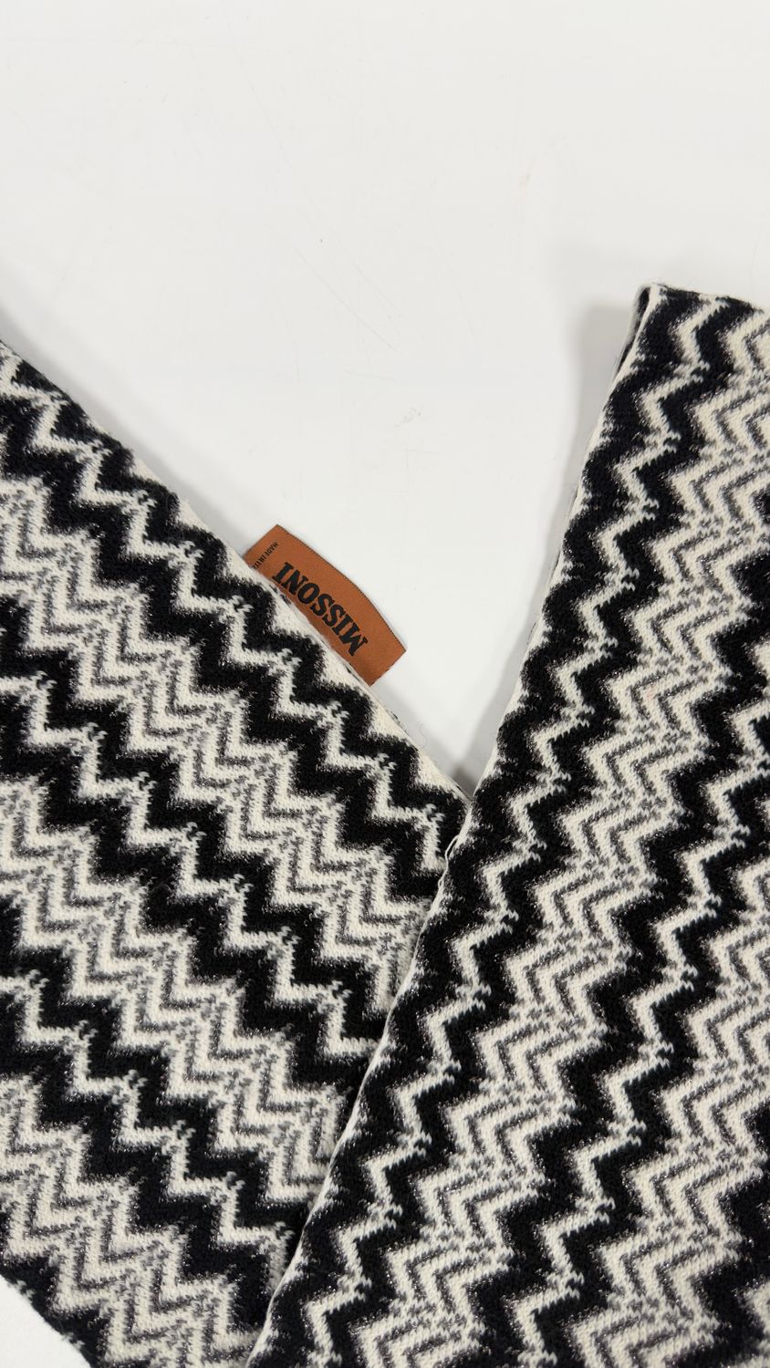 MISSONI BLACK &amp; WHITE ZIGZAG KNIT FRINGED SCARF
