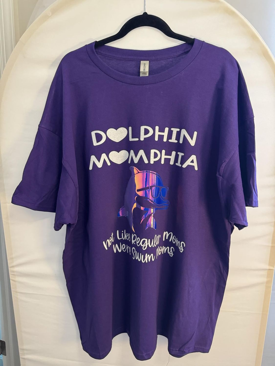 Dolphin Momphia