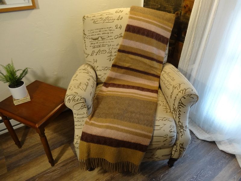 Alpaca Blanket - Pink &amp; Brown