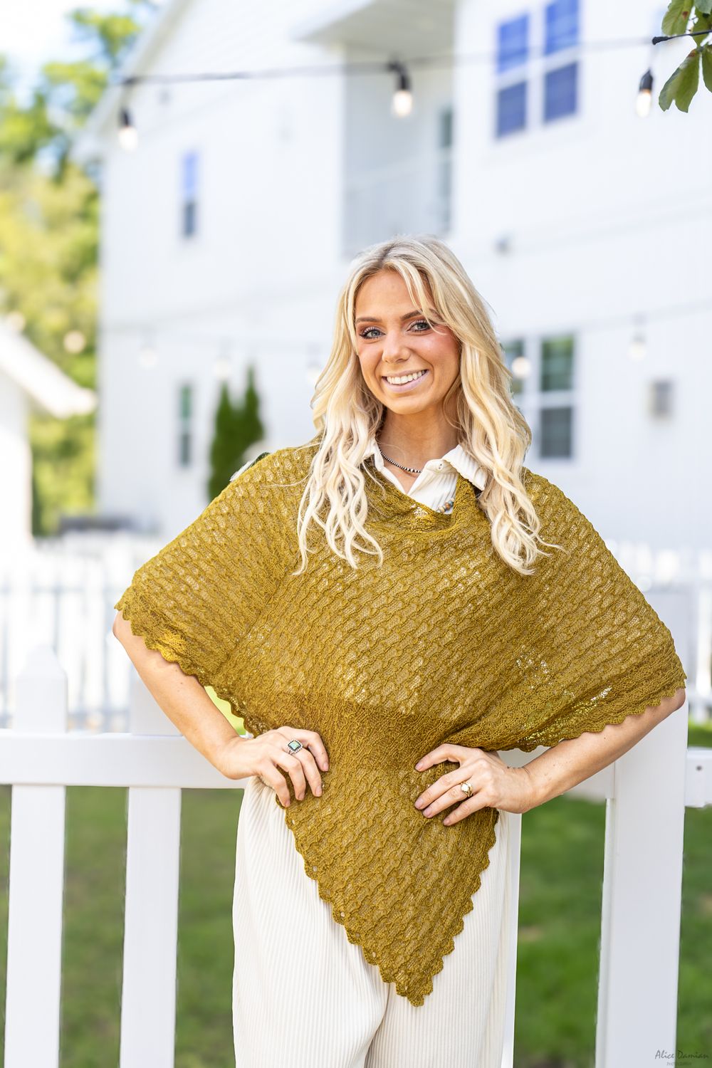 Tuna Poncho, Color: Olive