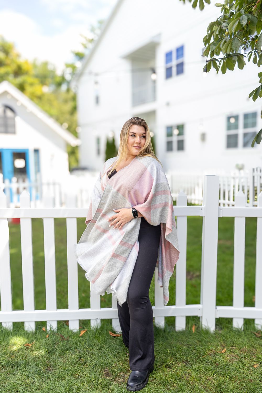 Groovy Ruana, Color: Pink/Silver