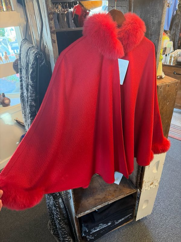 Short Fur Cape