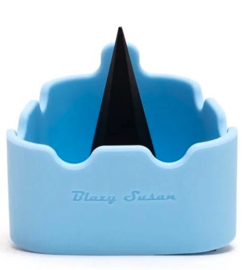 Blazy Susan Deluxe Silicone Ashtray - LIGHT BLUE