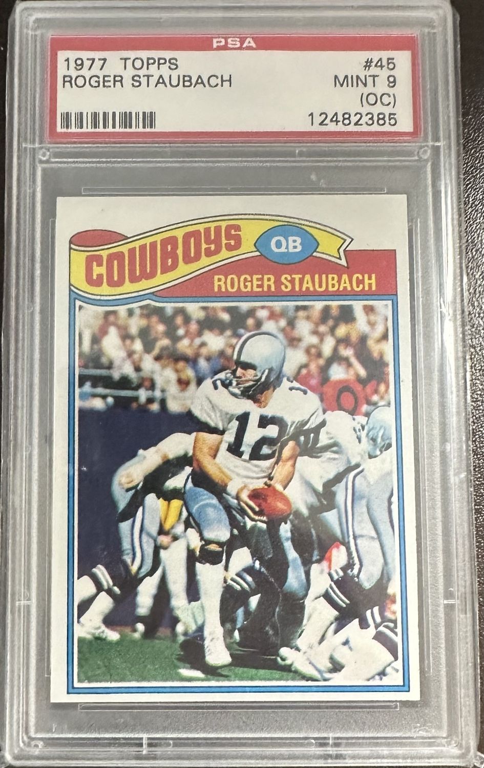1977 TOPPS #45 ROGER STAUBACH PSA 9 (OC)