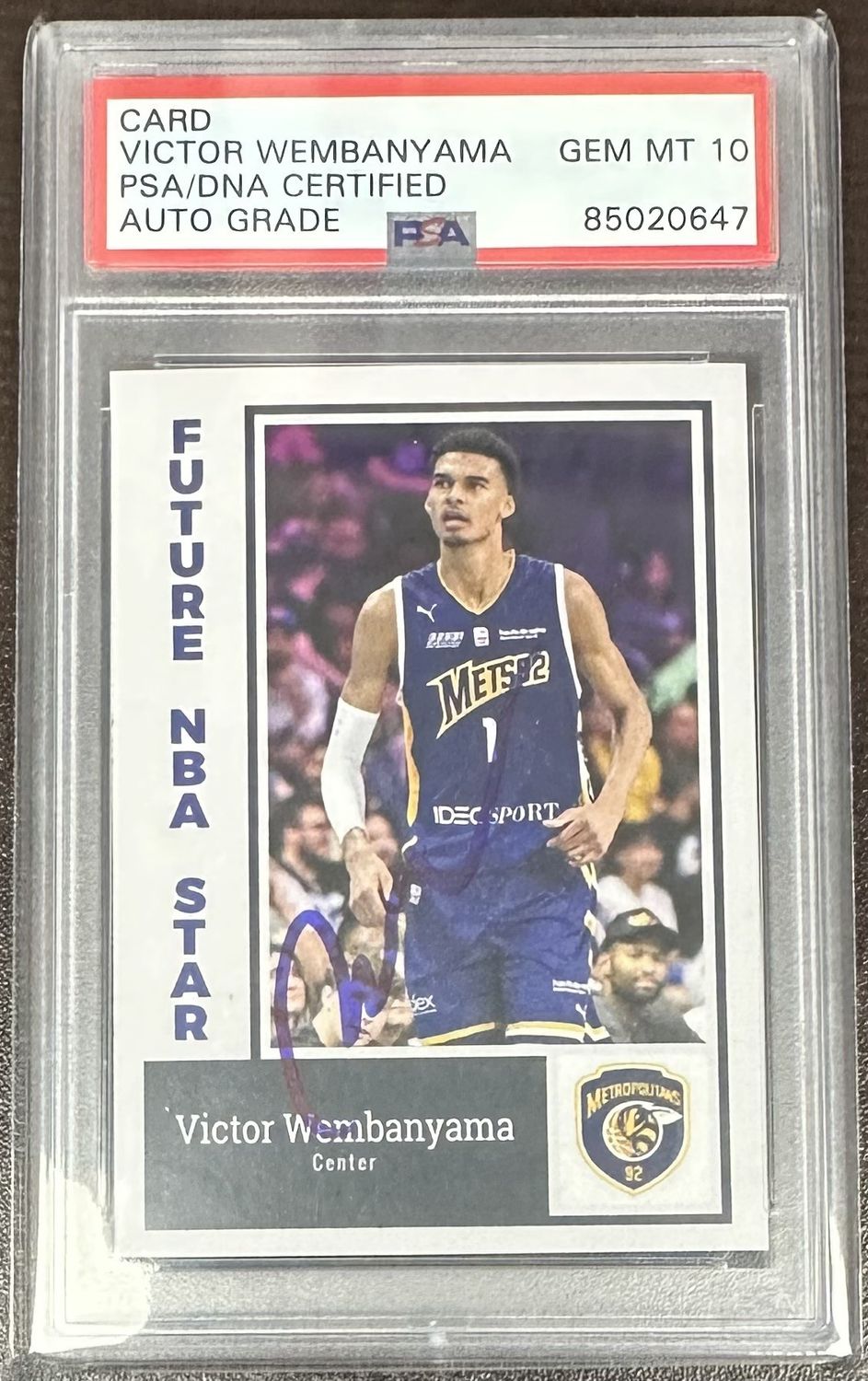 Victor WembanyamaFuture NBA Star On Card Autograph - Auto Grade PSA 10