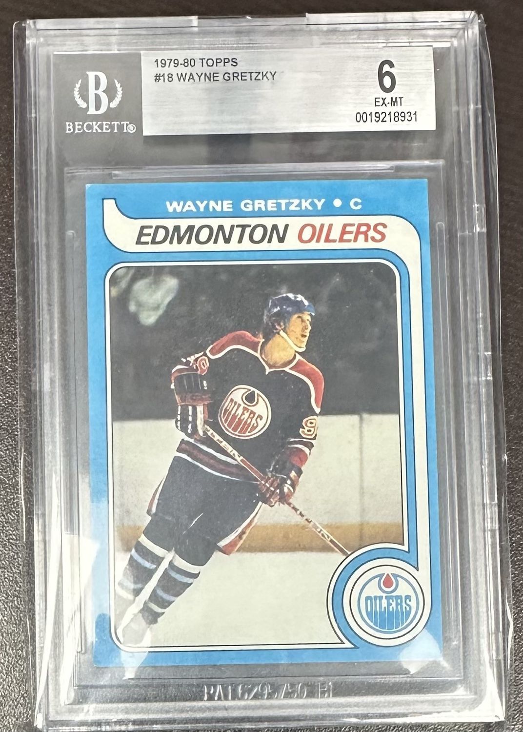 1979 Topps Wayne Gretzky Rookie Card - BGS 6