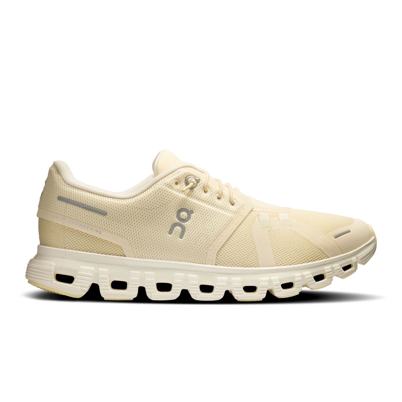 ON-Cloud 6 Women, Color: Castor/Ivory, Size: 5