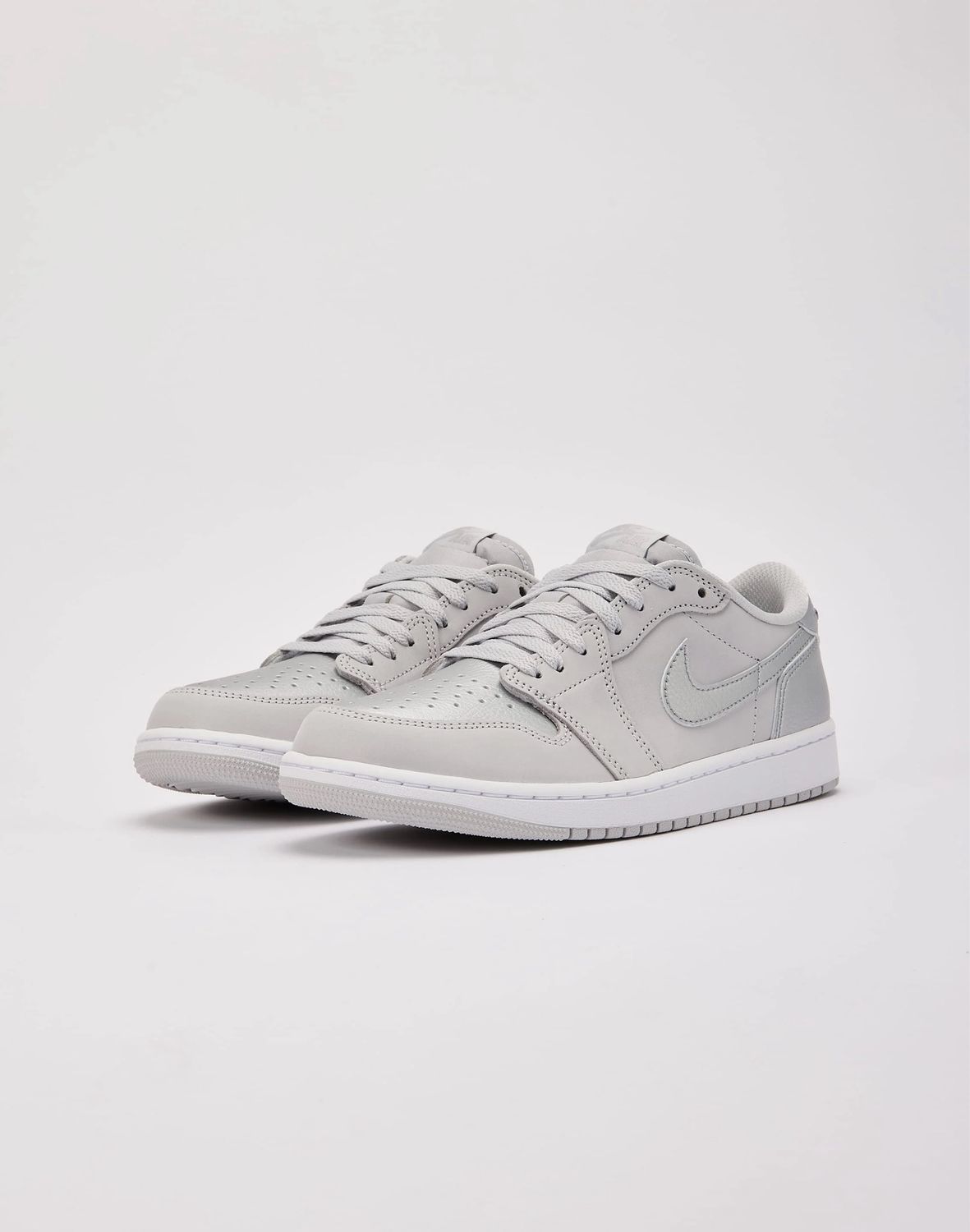 Air Jordan 1 Low (Silver) SIZE 9.5 Last Pair