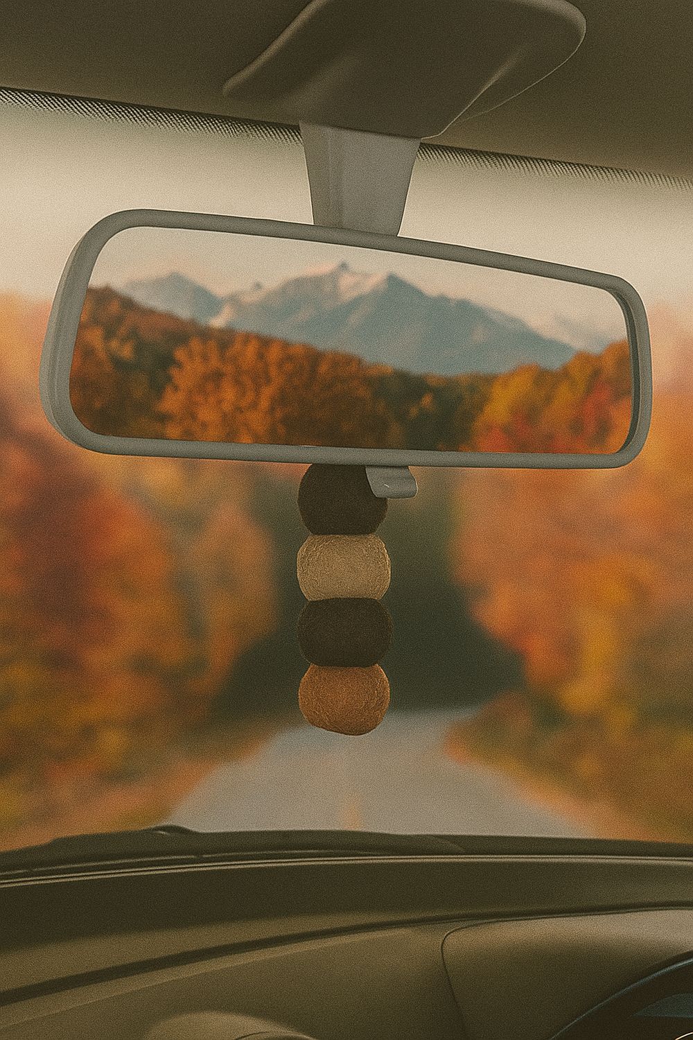 CAR AIR FRESHENER - Earthy Neutrals
