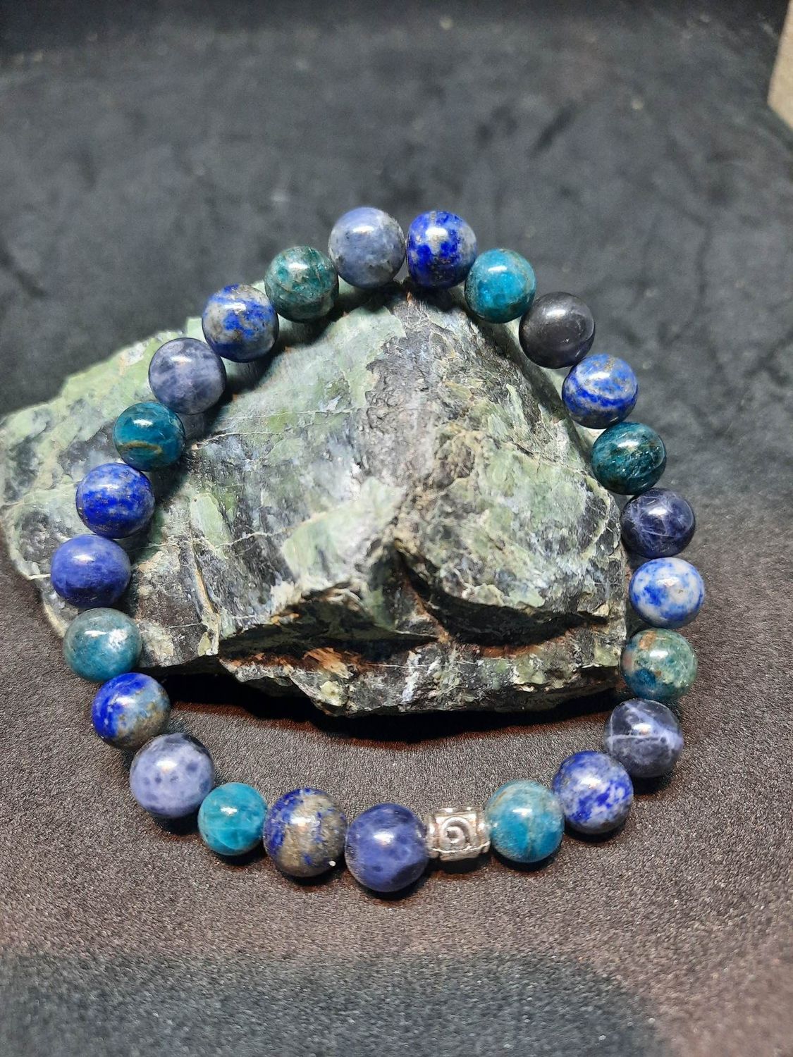 Bracelet Créativité 8mm pierre naturel fait main