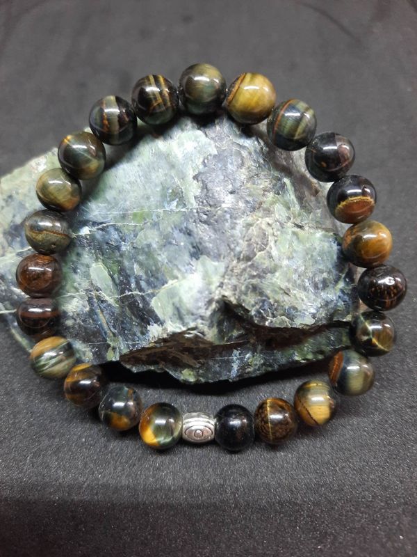 Bracelet Œil de faucon 8mm pierre naturel fait main