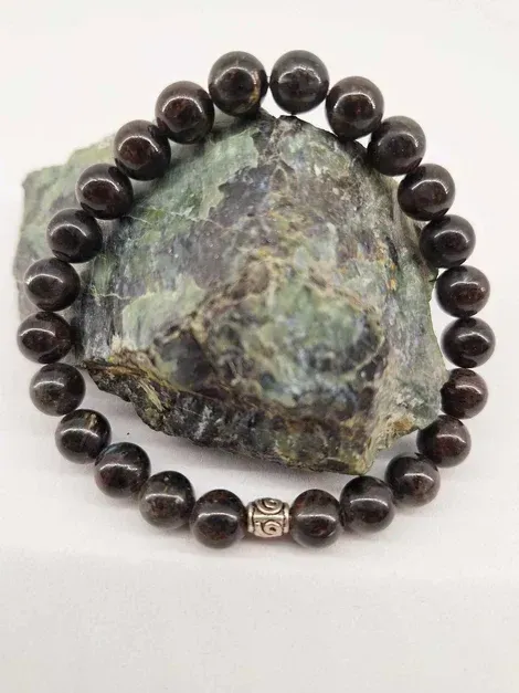 Bracelet Cyanite noir 8mm pierre naturel fait main