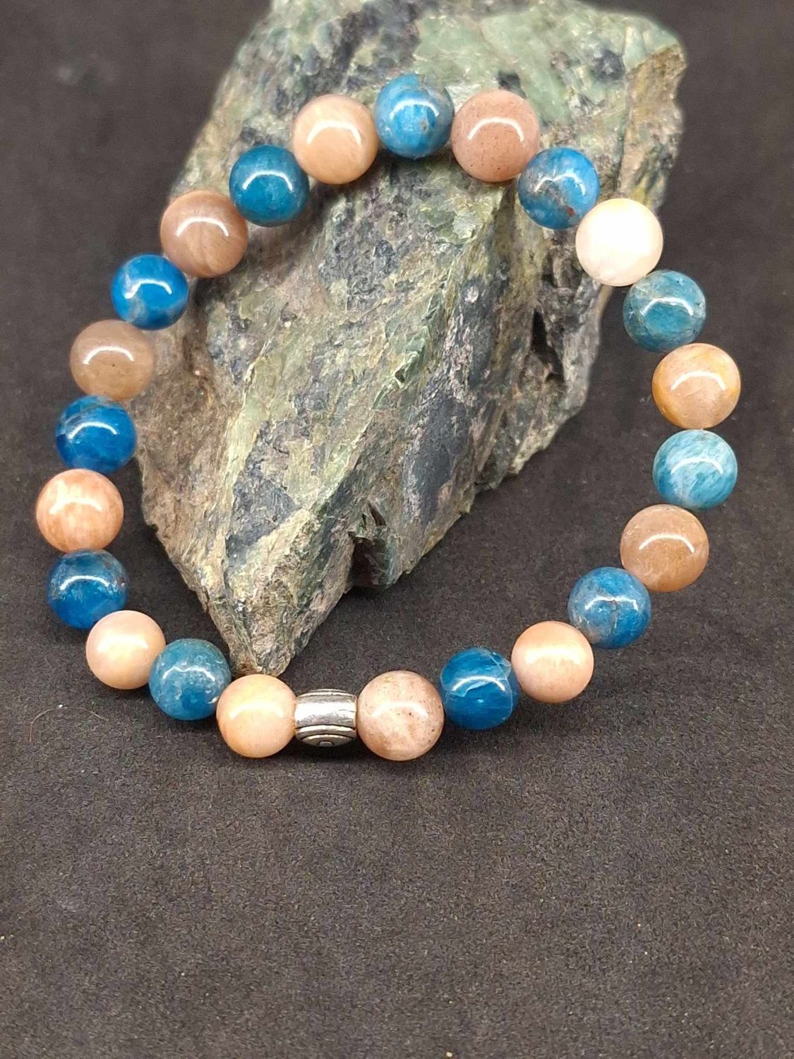 Bracelet émotion 8mm pierre naturel fait main
