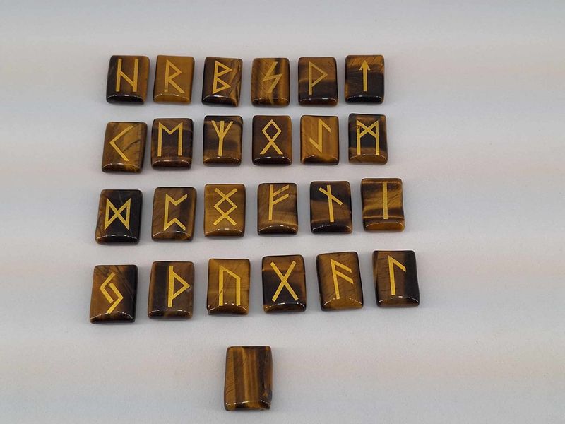 Runes divinatoire Œil de tigre pierre naturel