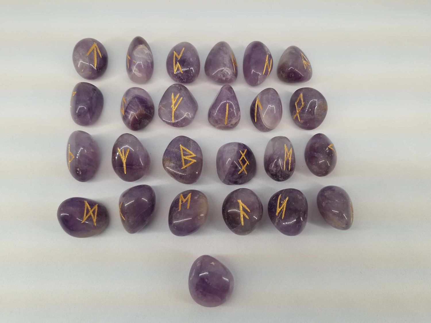 Runes Divinatoire en Améthyste