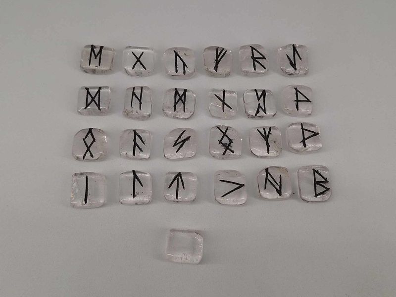 Runes divinatoire en Cristal de roche