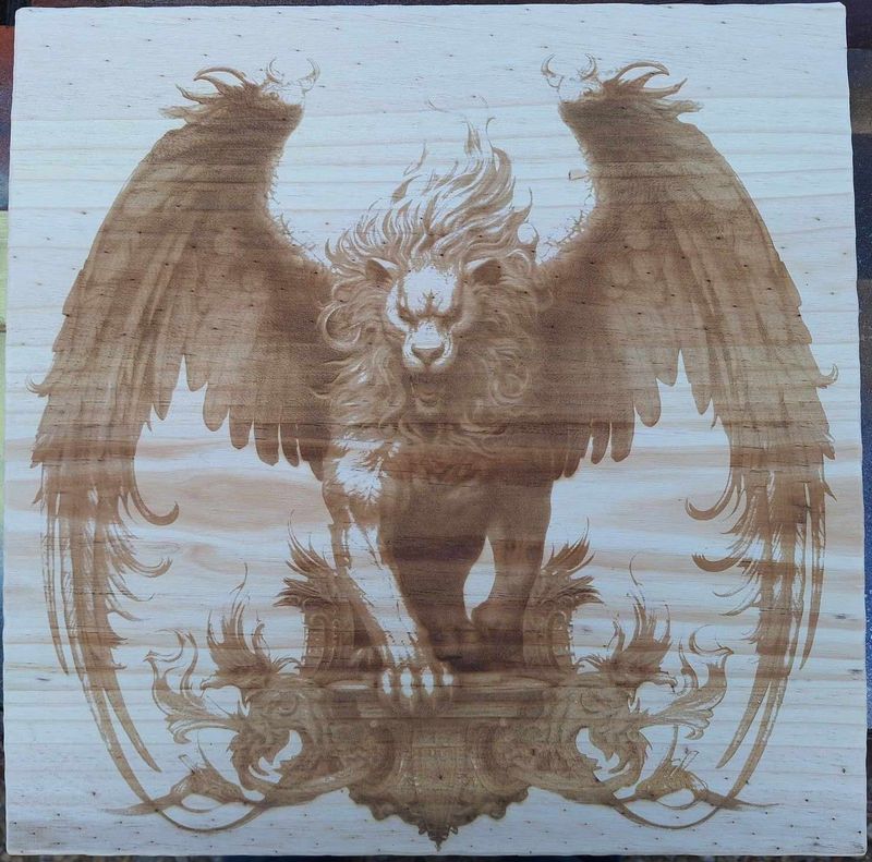 Pyrogravure laser Mandragore sur bois