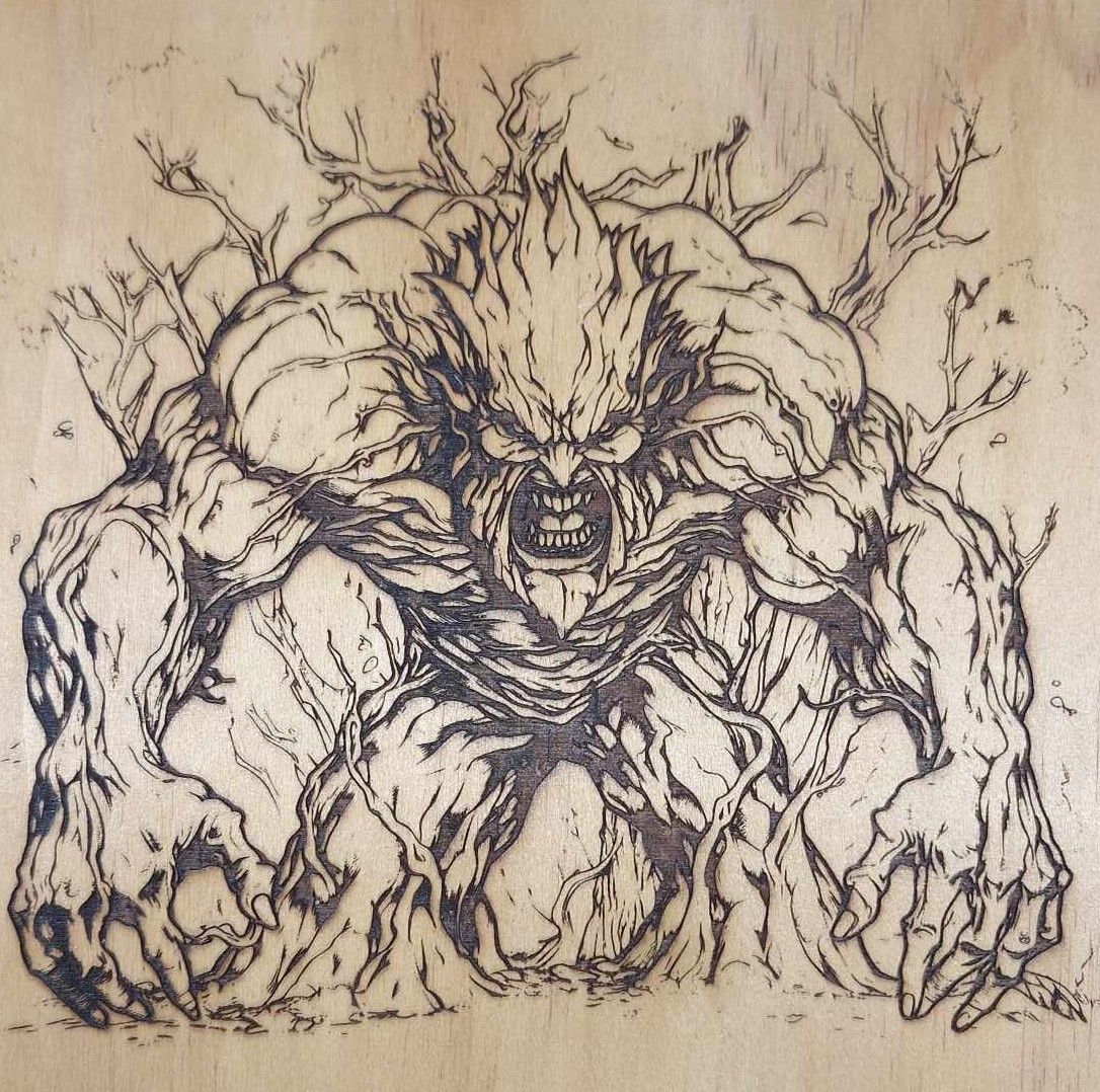 Pyrogravure laser d'un Ent sur bois