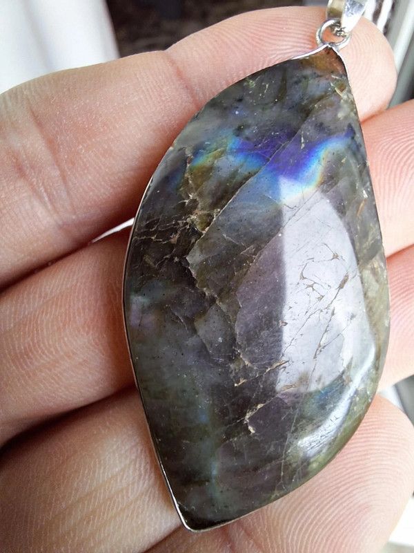Pendentif Labradorite pierre naturel ( I )