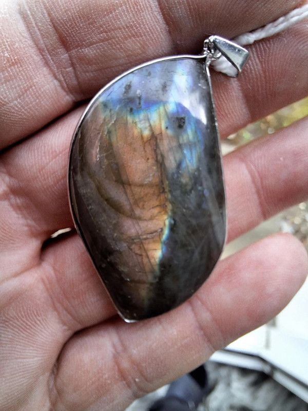 Pendentif Labradorite pierre naturel ( M )