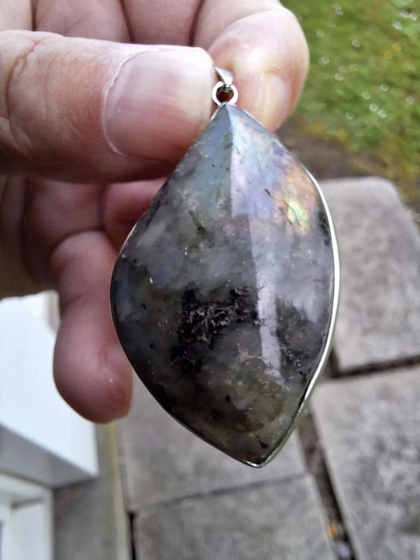 Pendentif Labradorite pierre naturel ( C )