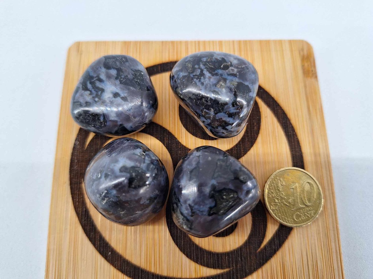 Pierre roulée Gabbro merlinite pierre naturel