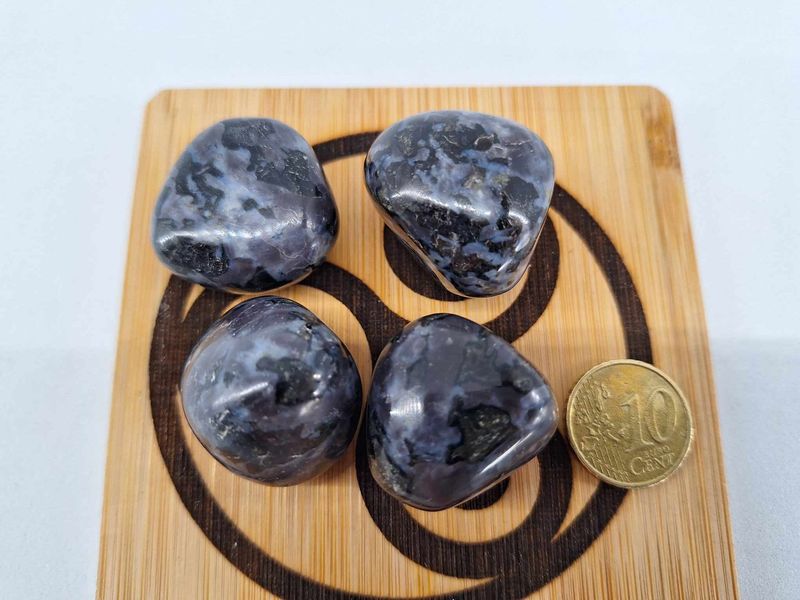 Pierre roulée Gabbro merlinite pierre naturel