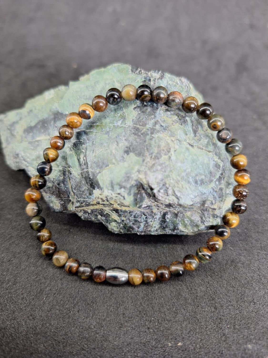 Bracelet 3 Œil  4mm pierre naturel fait main