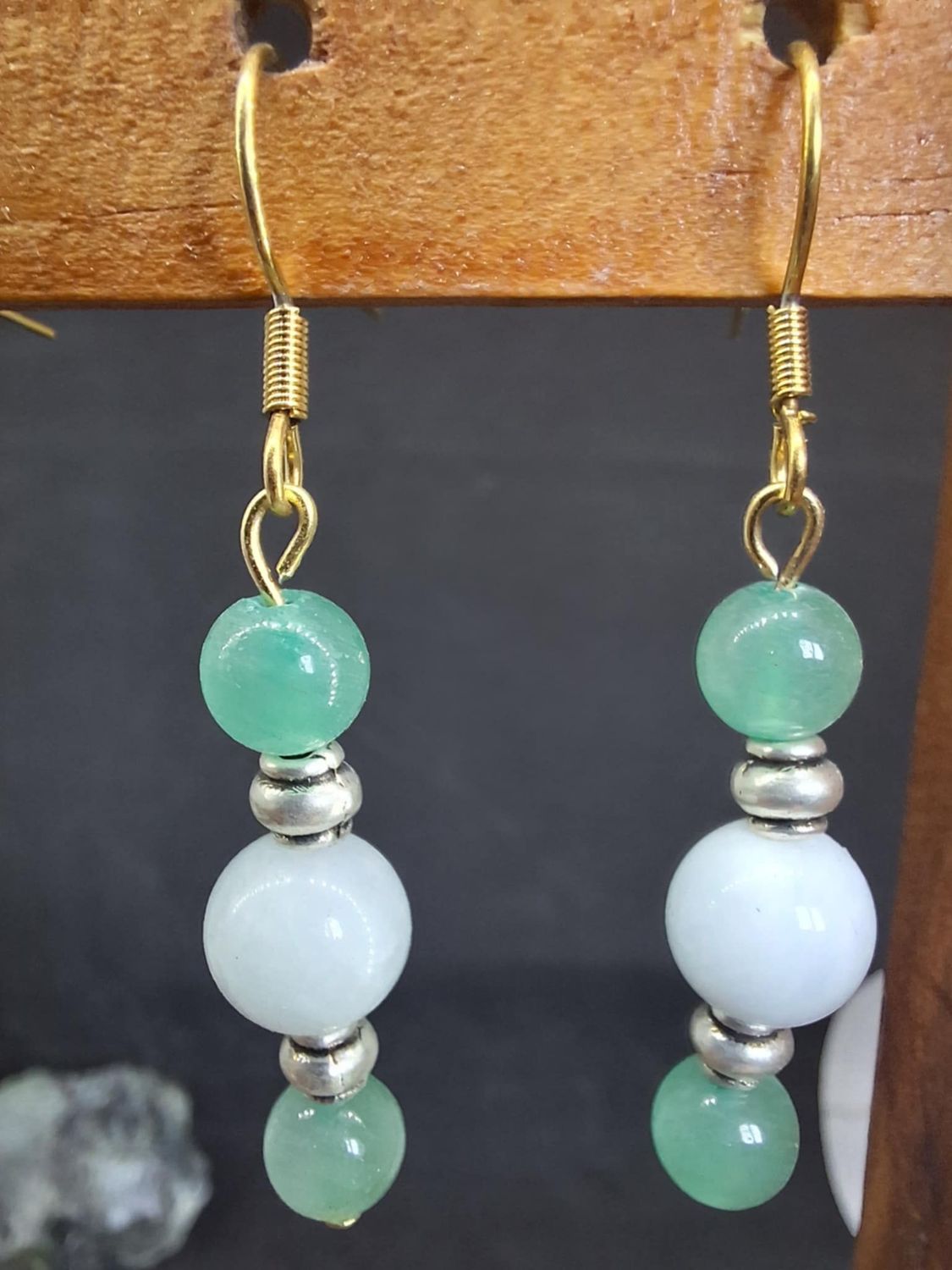 Boucles d'oreilles Angoisse extrême 8 et 6mm pierre naturel fait main