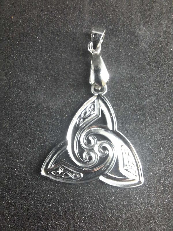Pendentif Triskel Acier inoxydable